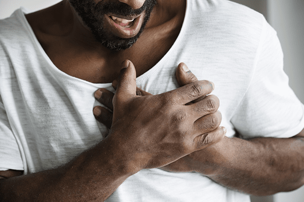 HDJ Santé Masculine 1 thumbnail black man having heart attack